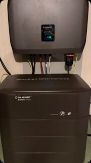 Solarwatt thuis batterij geplaatst.. #solarwatt #duurzaam # thuisbatterij